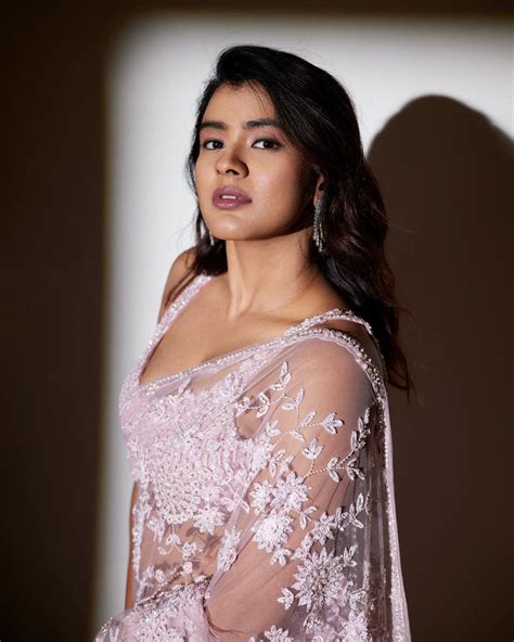 Hebah Patel Top 100 Instagram Photos and Posts .